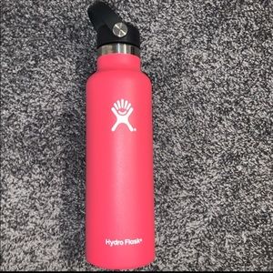 •WATERMELON COLORED HYDROFLASK•